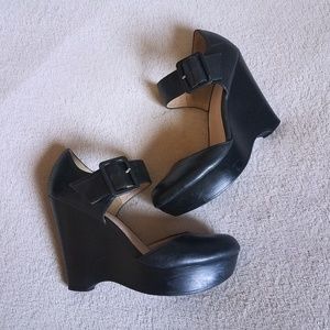 Nine West Chunky Platform Mary Jane Wedge Heels